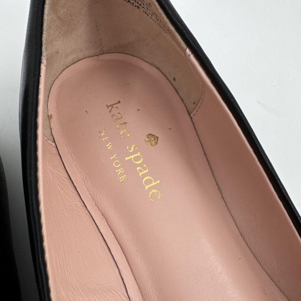 Kate Spade New York Phoebe Black Leather Gold Logo Ballet Flats 8 City Preppy - Picture 6 of 12